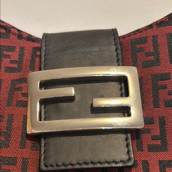 Fendi Zucca Pattern Red and Black Shoulder Bag with FF Monogram - Picture 7 of 16